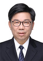 朱利中.jpg
