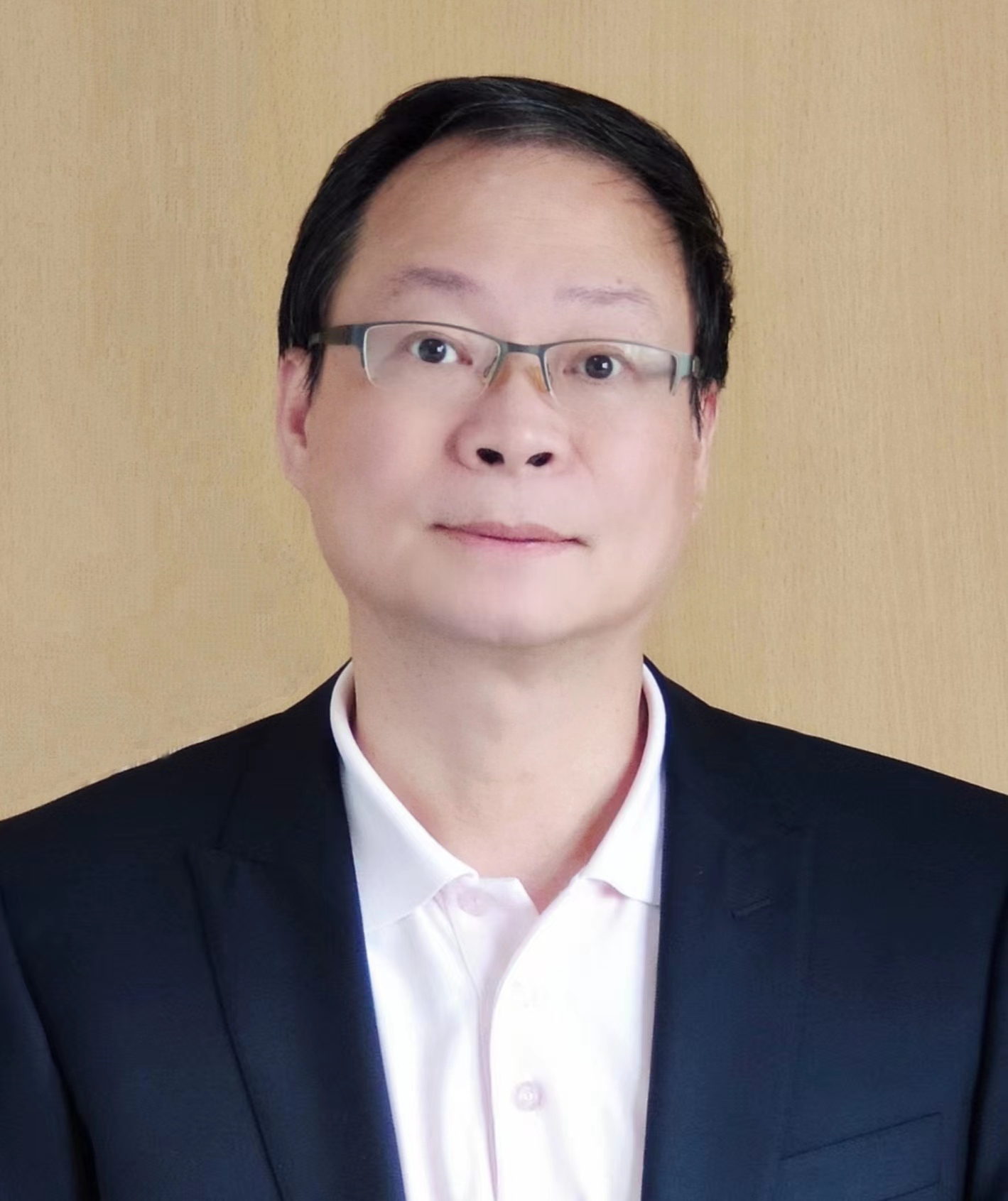 彭应登老师照片.jpg